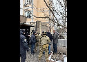 議員涉「拿錢辦事」  烏克蘭反腐局突襲搜查國會