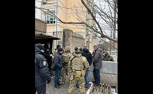 議員涉「拿錢辦事」  烏克蘭反腐局突襲搜查國會