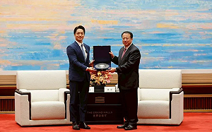 蔣萬安前腳剛走共軍秒軍演  律師狠酸：都怪你送「錫盤子」蹧踏人