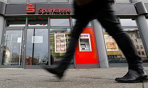 《瞞天過海》真實上演! 德銀行金庫被鑽穿痛損11億 盜賊爽撈整個週末