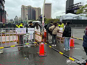 跨年晚會將登場！北市啟動13項維安措施、包包須安檢 