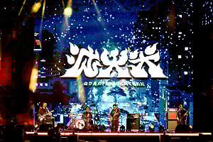 陳其邁與戴資穎現身高雄跨年晚會　迎接2026年