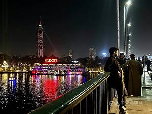 開羅尼羅河遊船迎新年  歌舞表演煙火秀嗨翻天