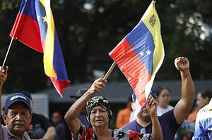 美軍突襲後卡拉卡斯陷入靜默　民眾憂心下一刻