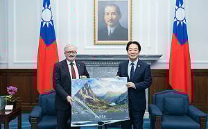 賴清德指台海和平攸關歐洲安全  歐議會訪團譴責中國軍演：不接受挑釁行為