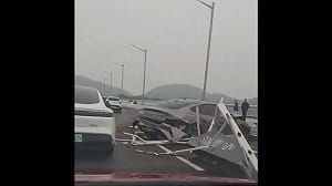 (影) 小米「丟輪保車」特技? 一系列車禍後車輪脫落被嘲諷 雷軍竟這樣說.....