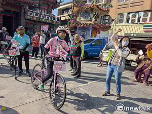 陳亭妃：民調領先對手整年氣勢如虹　鐵馬直播展現堅定勇敢