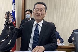 管碧玲等31日中午餐宴時  顧立雄：國軍繼續戒備防突發狀況