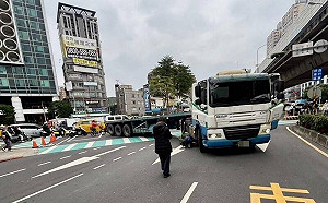 板橋拖板車違規右轉釀禍　7旬老婦遭輾送醫不治