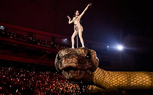 大蛇、公牛沒了？蔡依林中國開唱「演唱會橋段大改」 歌迷傻眼：道具縮水太多