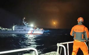 F-16飛官辛柏毅搜救行動超60小時！網傳發現救生衣 海巡署：假消息