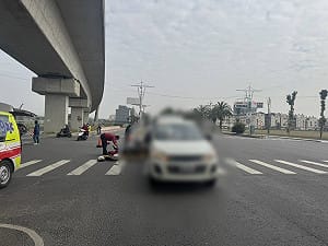 高雄仁武死亡車禍　客貨車搶快闖紅燈撞死機車騎士