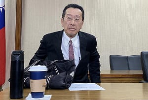 5.56步槍彈每發軍備局自製16元  顧立雄：對外採購是15.53元　