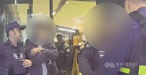 北捷中山站出口有偷拍狼　機警友報警逮人送辦