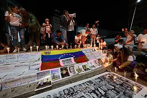 釋放承諾成空話？委國8百政治犯只放49人 監獄還傳出死訊 家屬獄外哭等