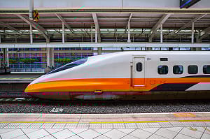 高鐵春節疏運1/16開搶！連11天加開395班次、27列車延後收班