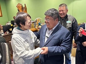 轉載》執政成績遠優於非民進黨！蔡易餘強勢回擊對手  笑稱打瘦瘦針會砸商譽