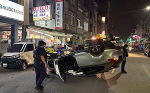 高雄毒駕逆向毀5車  2孩童險遭撞！駕駛4毒品皆陽性
