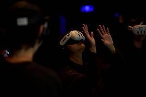 台灣沉浸式作品《之間》勇奪 XR 奧斯卡級5大獎　刷新年度獲獎紀錄