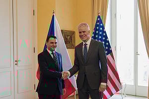 美國鼓勵布拉格與台灣關係深化　捷克外交部：以美國馬首是瞻