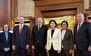 直播》關稅降至15％！台美達成貿易協議 政院工作小組上午9點說明