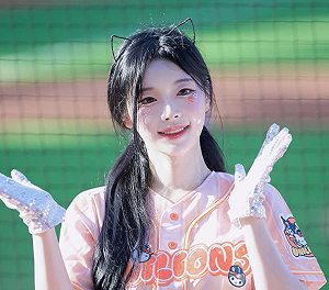 4天前才告別舊東家！趙娟週宣布加盟「元老娛樂」