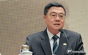 卓榮泰拜託：台對美投資不要再說5000億  這是絕對的錯誤