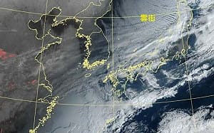 直擊強冷空氣南下軌跡！「雲街」現蹤朝台灣步步進逼