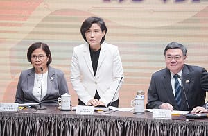 台美關稅談判預測已中2點！中經院連賢明提最大風險在立法院　反觀韓國下場