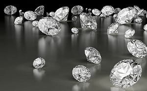 鑽石恆久遠、但價格不是 ! 戴比爾斯再降價 十年鑽戒慘跌99% 黃金卻暴漲4倍