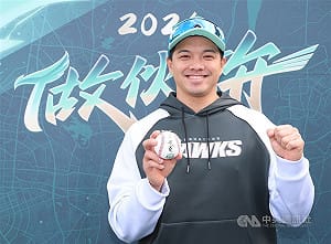 與吳念庭相會　平石洋介讚：肌肉大到嚇一跳