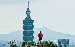 霍諾德徒手爬101倒數！他會穿什麼鞋攀登？最後一天有何準備？