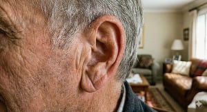 別以為只是老了！耳朵出現摺痕恐是心血管危機？醫曝關鍵