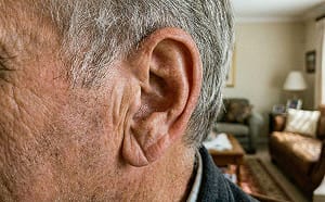 別以為只是老了！耳朵出現摺痕恐是心血管危機？醫曝關鍵