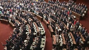 日本眾議院23日「如期」解散  高市強調大選就聯合執政「問信於民」