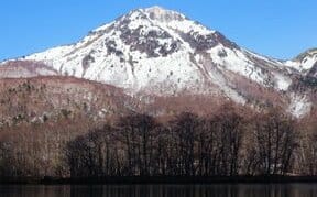50次地震狂搖！日本燒岳火山警戒升至第2級  松本市緊急封山