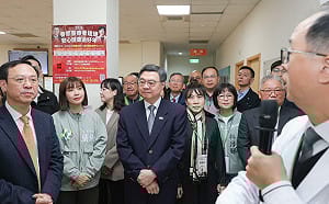 備戰春節急診高峰  卓榮泰今奔醫院視察：政府服務量能絕對提供到位