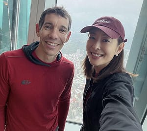 霍諾德攀台北101成功！董座賈永婕突脫口「我要退休了」 網勸：不能沒有妳