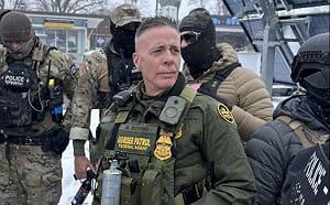 (影) ICE殺人風暴延燒! 指揮官傳「被開除」 這些協會也倒戈表態挺示威