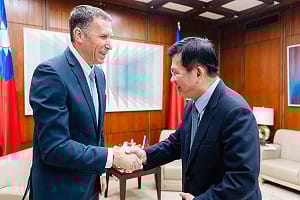 接待以色列前部長 林佳龍：台以深化AI交流將合作拓展到第三國 