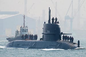 現場直擊》海鯤號今11時出港首次潛航測試  預計下潛50公尺 