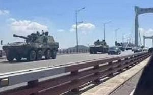 多個集團軍「進京勤王」救張又俠? Flightradar24顯示北京直升機起降頻繁