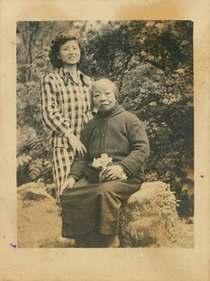 逾80年人權歷史記憶 白色恐怖受難者施水環家屬捐贈女學校卒業紀念冊