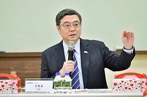 競逐太空！卓榮泰與航太產業座談肯定台灣高科技精密產品製造實力