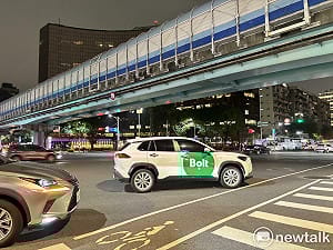 政大男遭丟包輾斃！Bolt稱「不便說明」遭撻伐 名導批：逃避責任