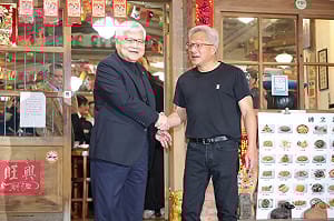 黃仁勳：輝達晶圓需求大 台積電未來10年產能至少翻倍