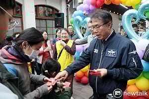 西門市場南區美食廣場瘋購嘉年華  黃偉哲邀民眾逛市場熱鬧迎新年