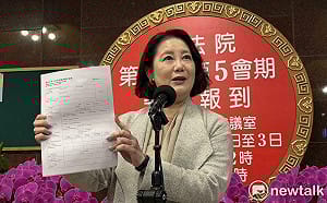 就任在即！李貞秀遲未放棄中國籍 吳思瑤喊：表格30秒就能下載 