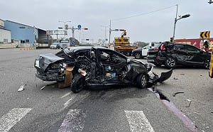 苗栗男超標4倍酒駕追撞3車！警依公共危險罪嫌送辦