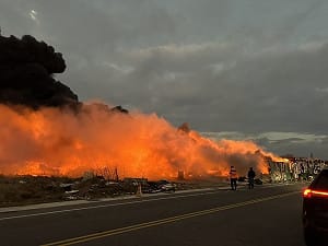 澎湖白沙鄉一處資源回收場大火　消防局持續灌救